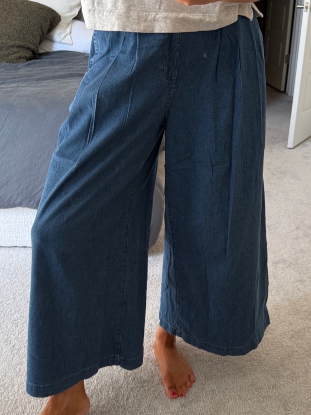 GAP Doen collab trousers
